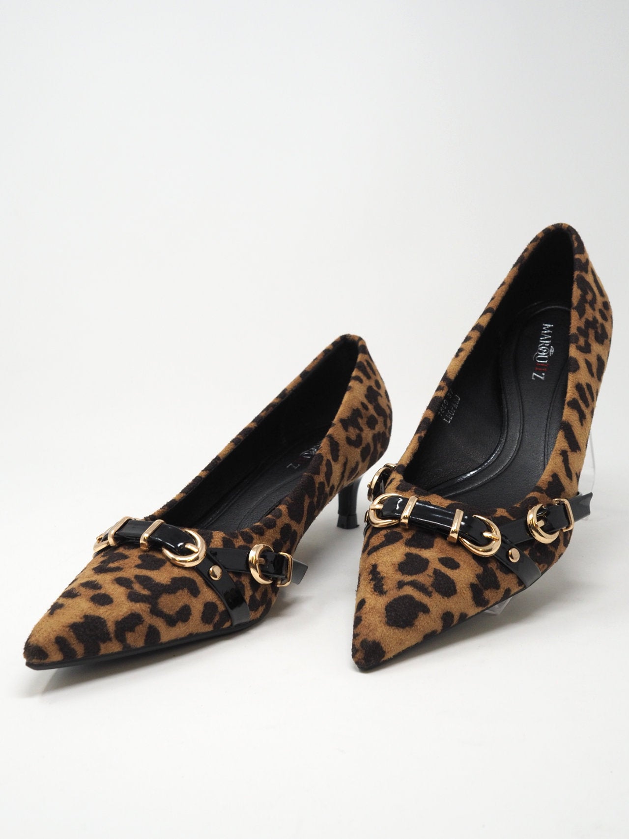 Décolleté con tacchetto