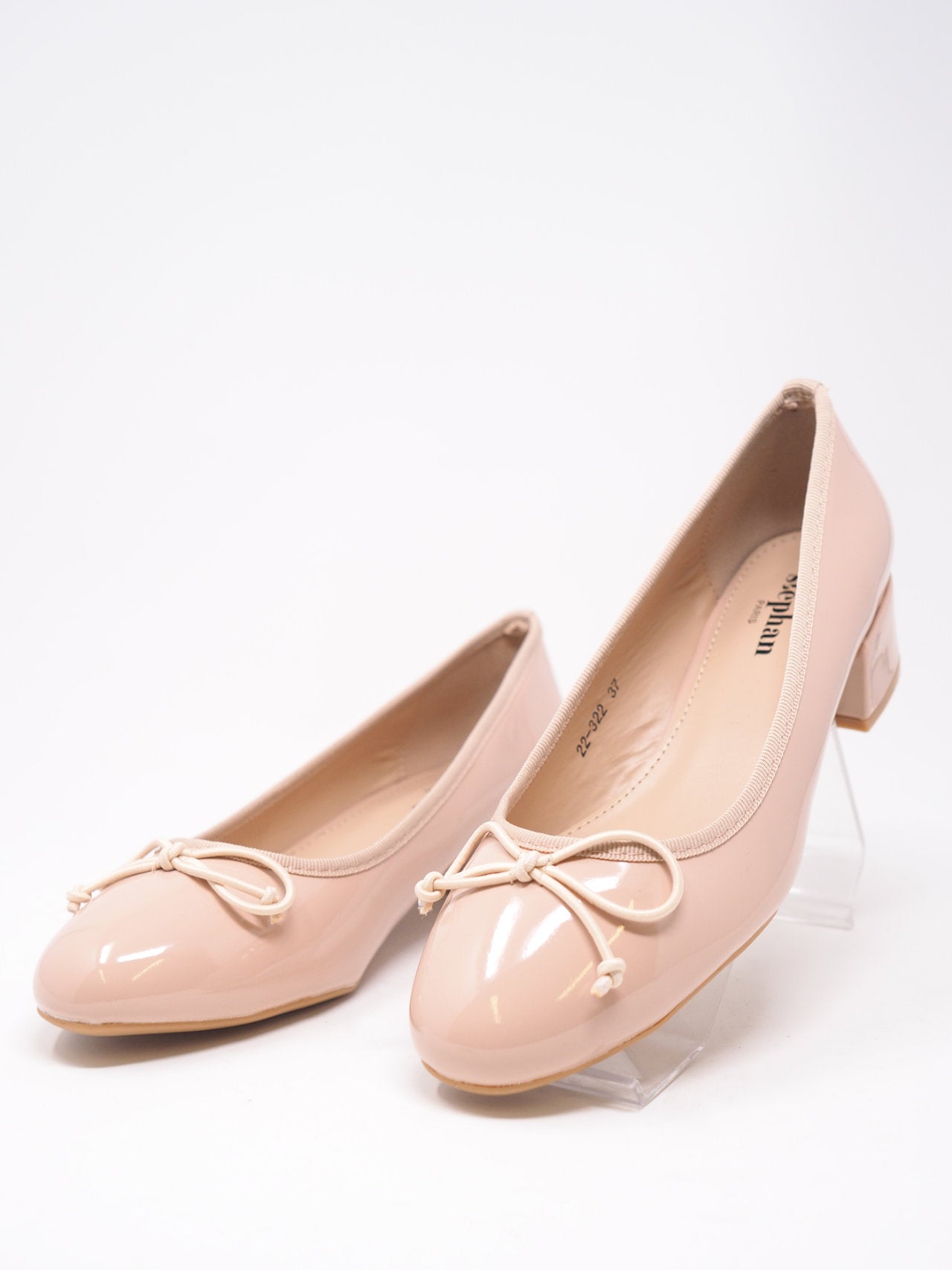 Ballerine lucide con fiocchetto
