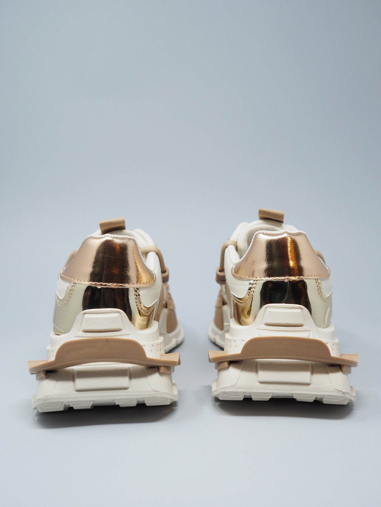 Sneakers con para e lacci doppi