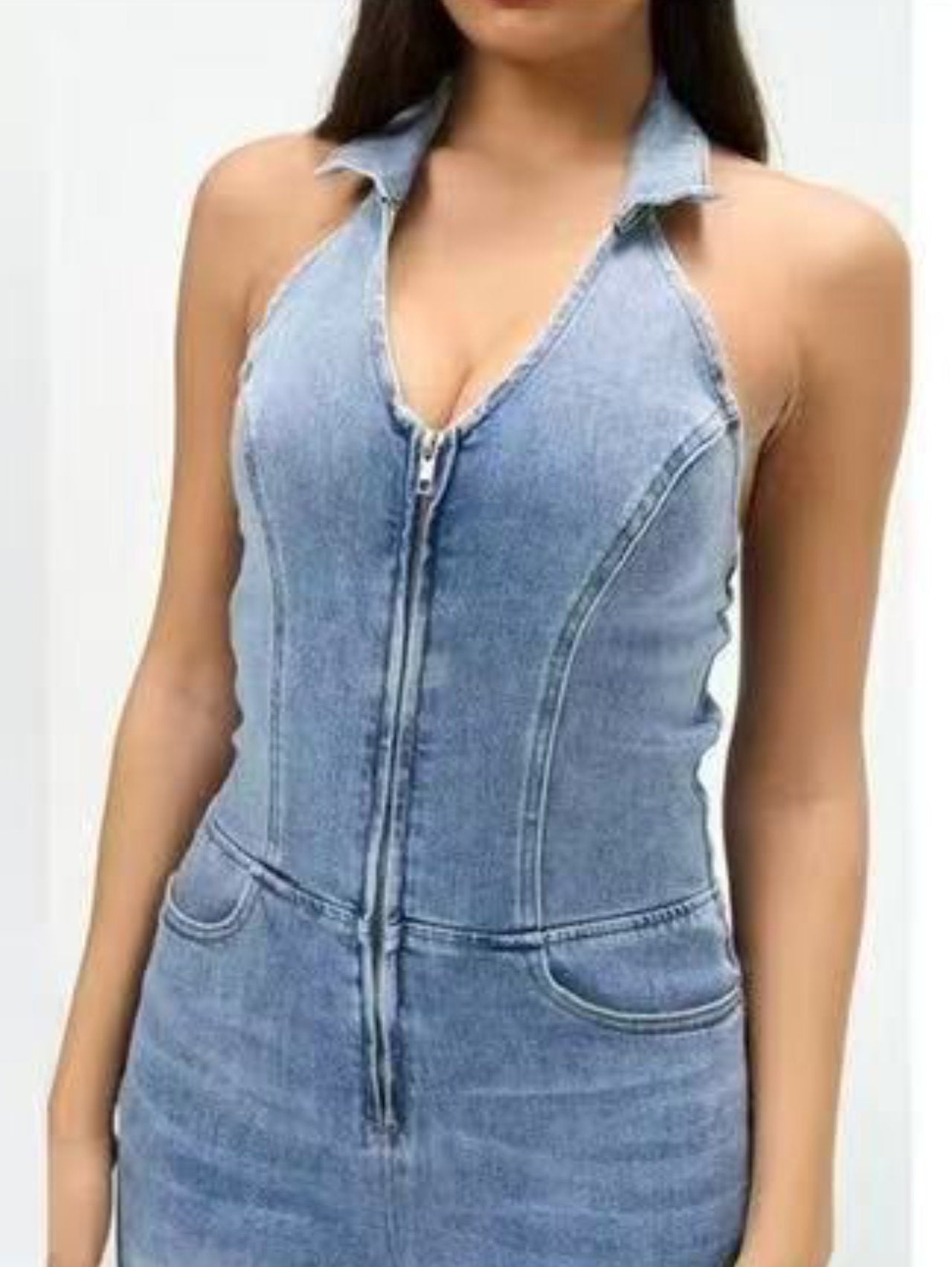 Tuta di jeans con cerniera