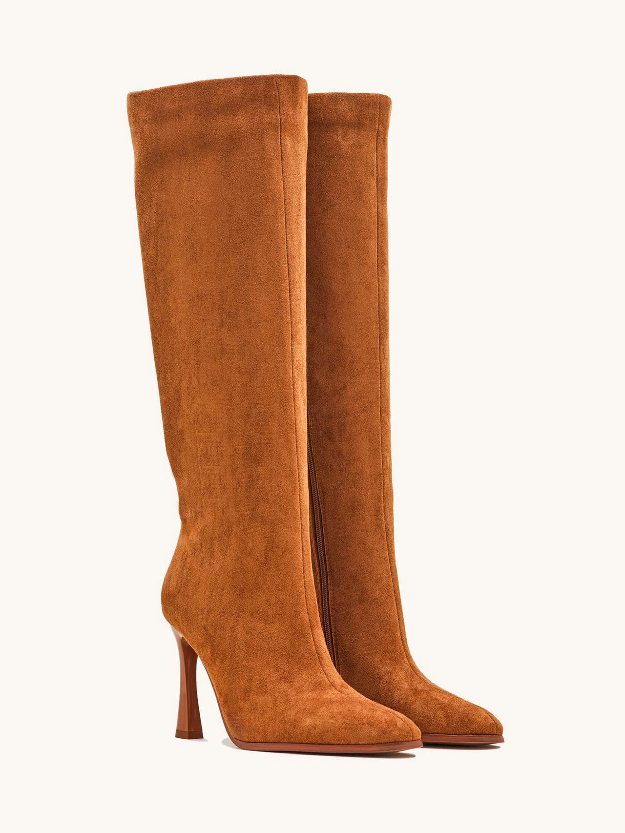 Stivali in camoscio con tacco fino – New Line
