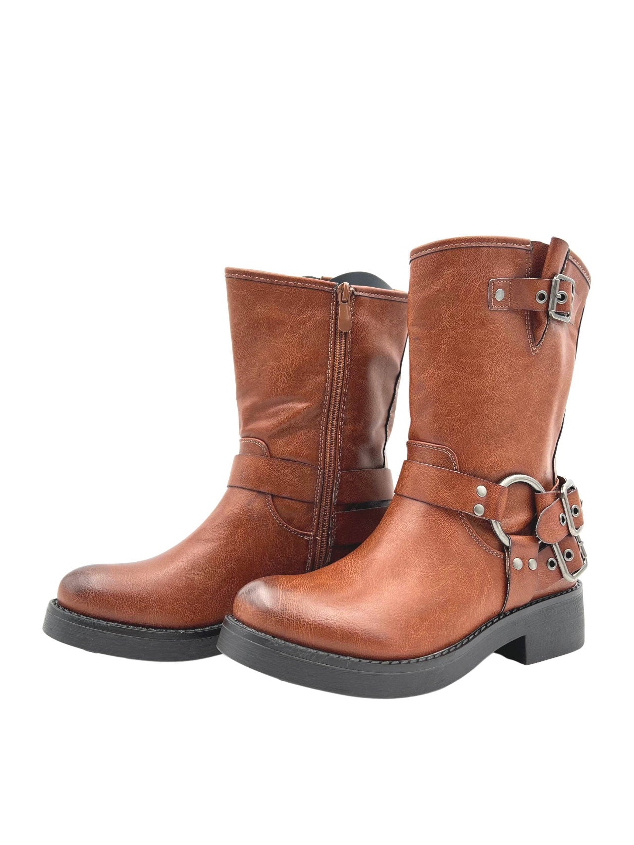 Stivali con fibbia a cerchio