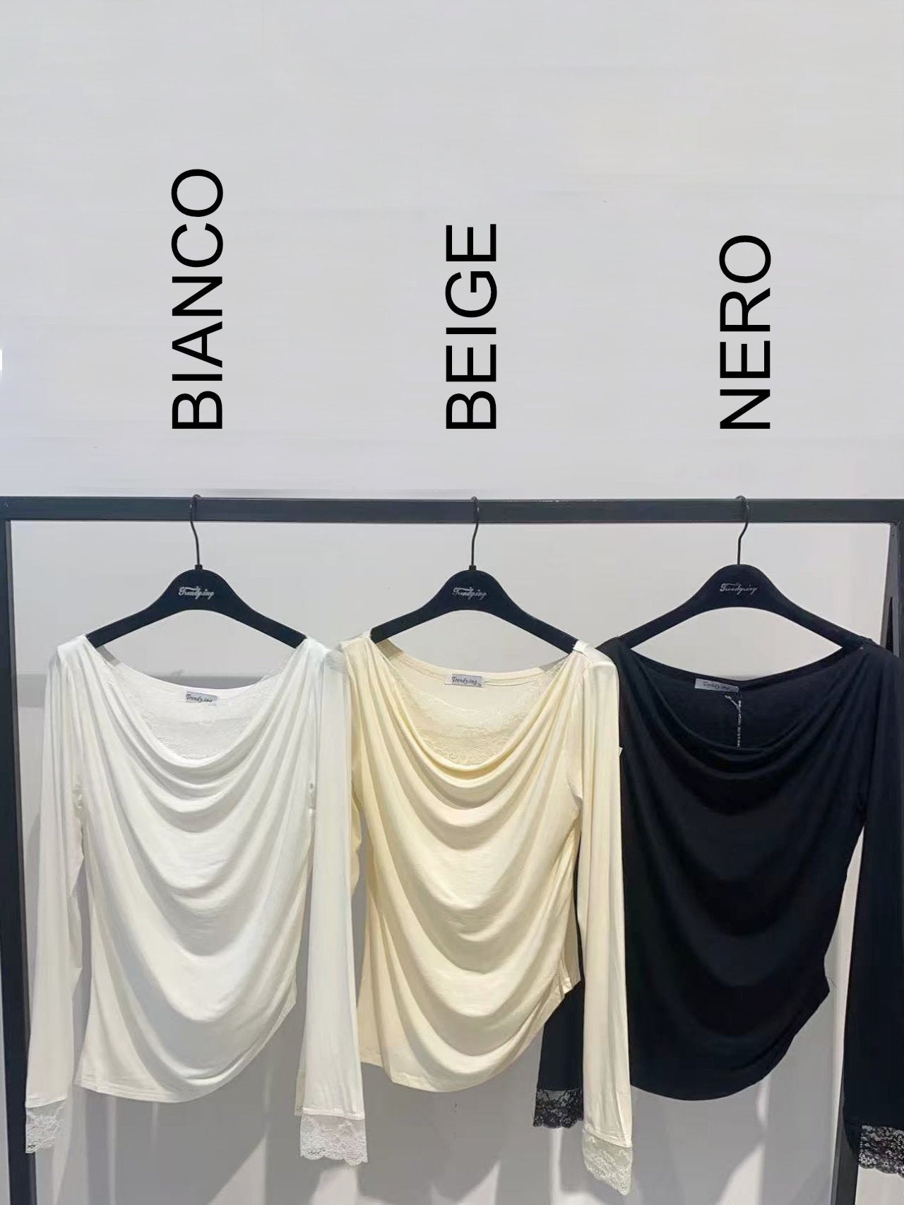 Maglia con scollo morbido in pizzo