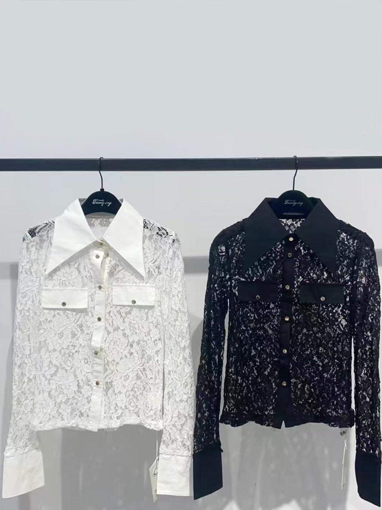 Camicia in pizzo con colletto oversize