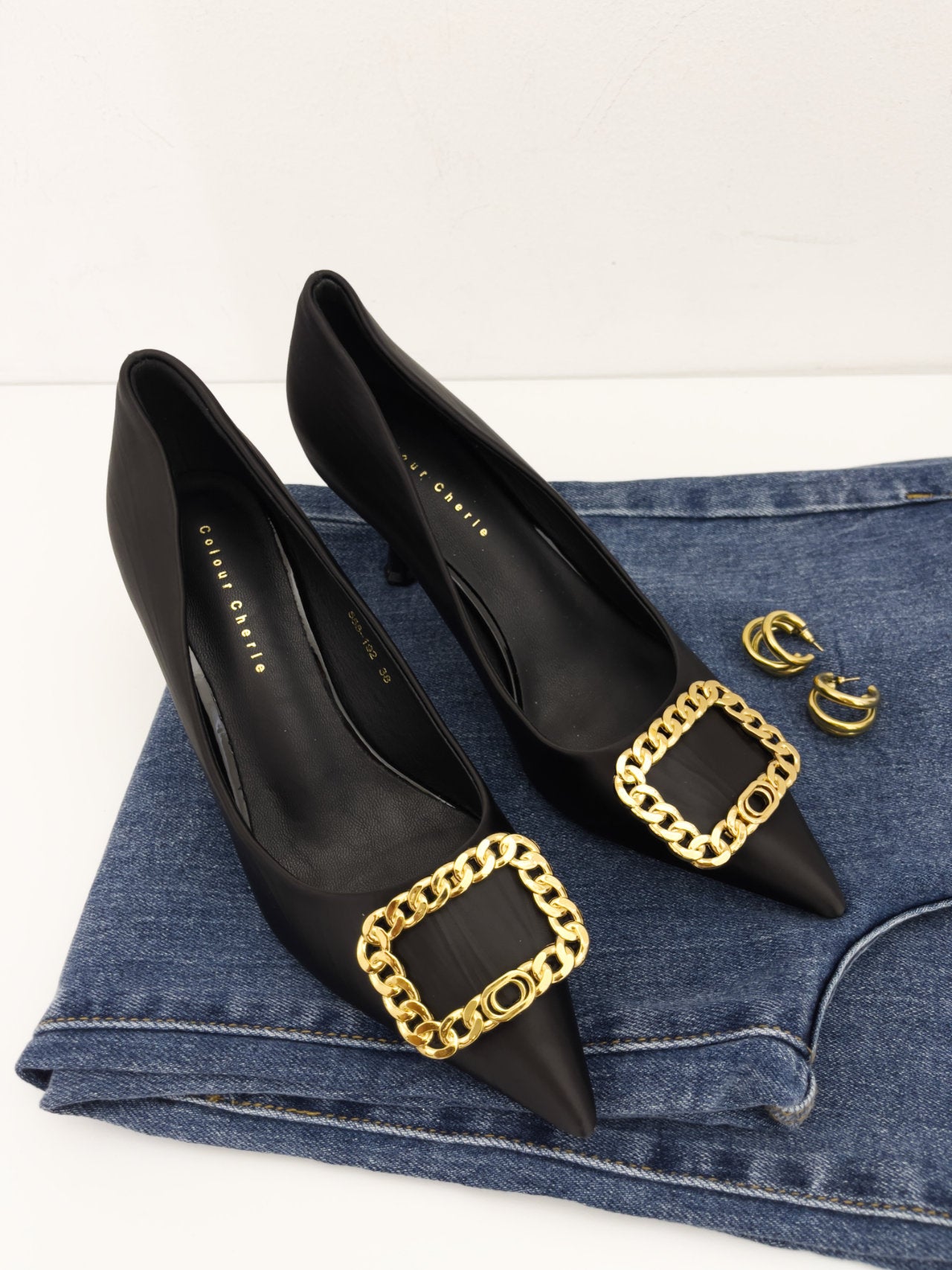 Décolleté a punta con catena a rettangolo -Décolleté-32.90-New Line