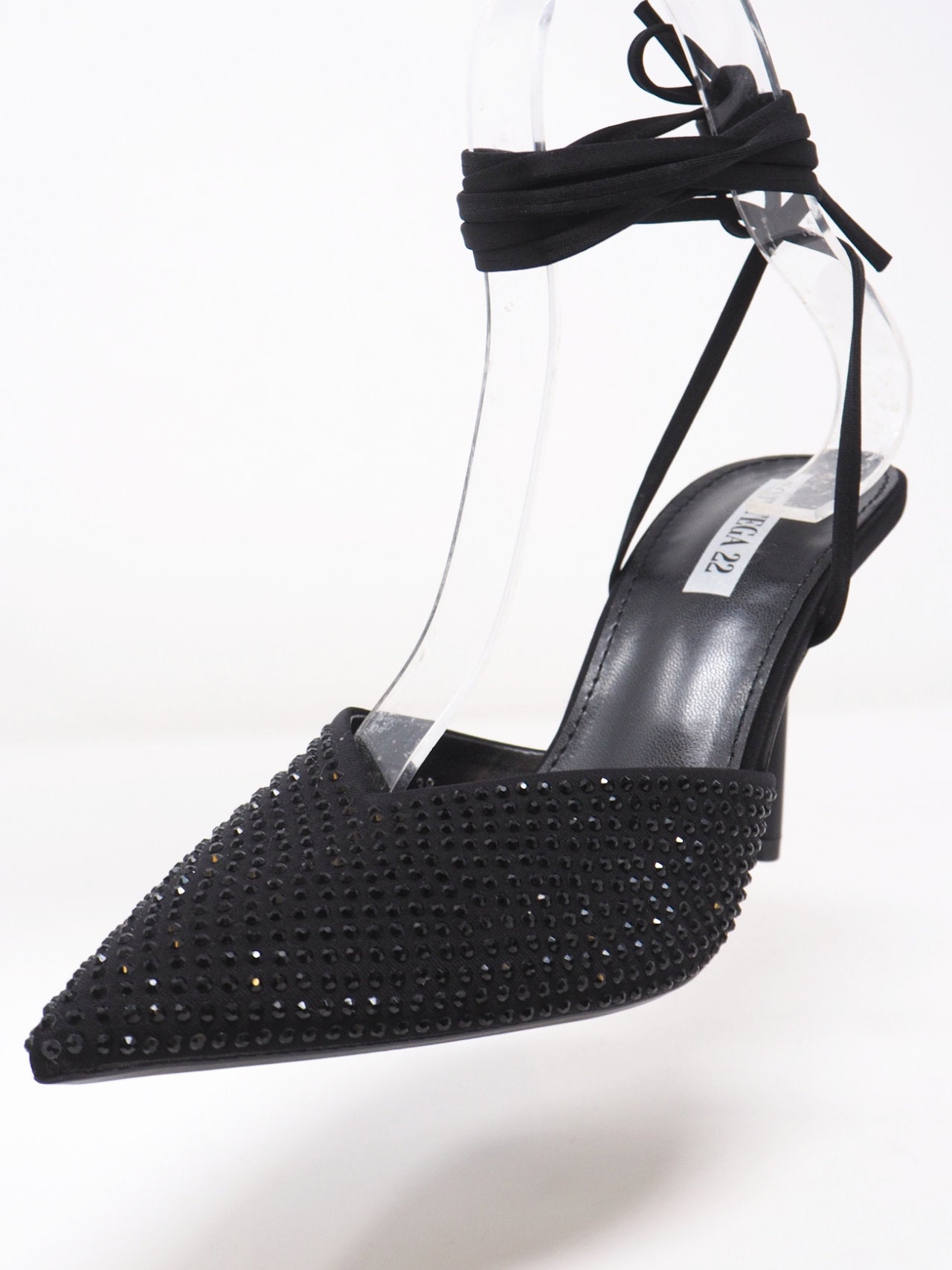 Décolleté con lacci e strass