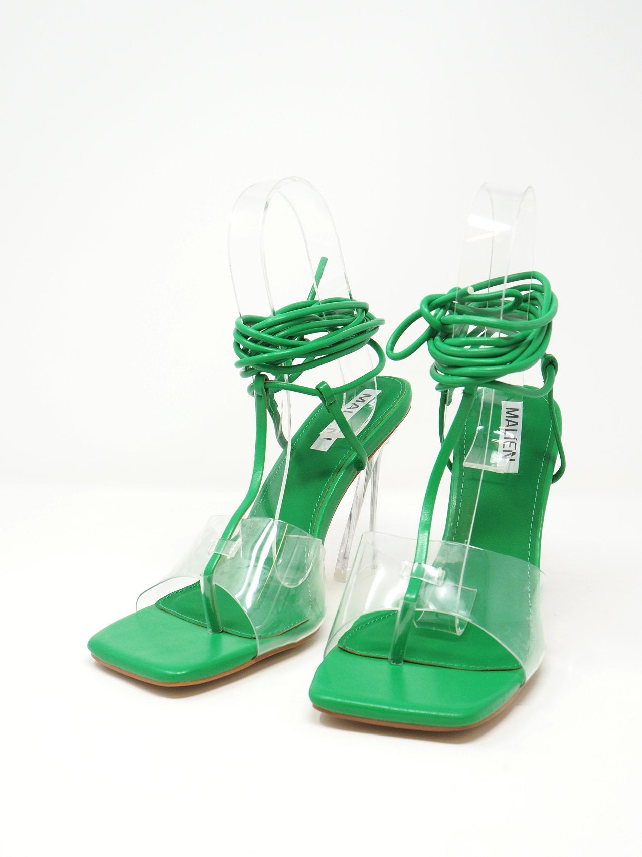 Sandali infradito stringati