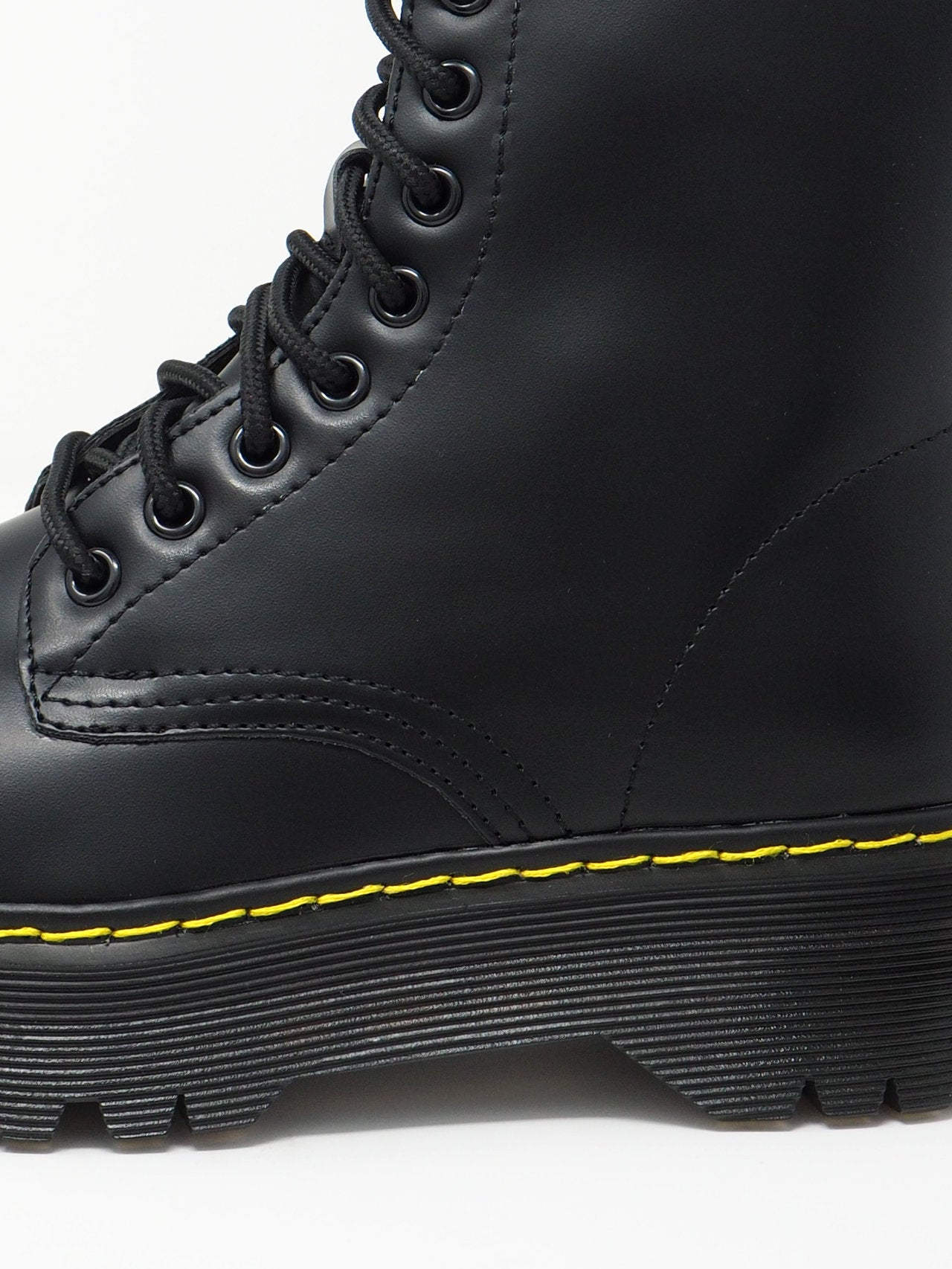 Anfibi stringati con para a carrarmato -Stivali-29.90-New Line