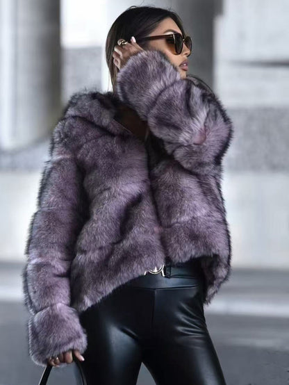 Pelliccia sfumata con cappuccio