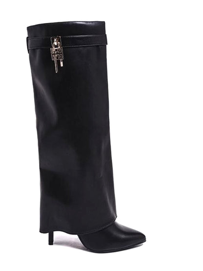 Stivali con risvolto e pendaglio