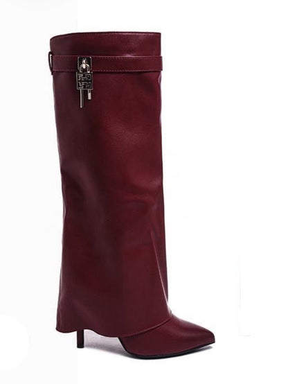 Stivali con risvolto e pendaglio