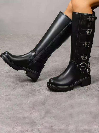 Stivali con fibbie multiple