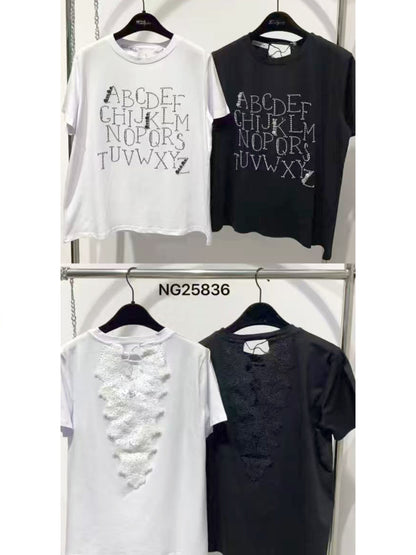 T-shirt con alfabeto