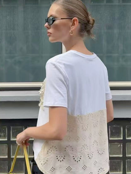 T-shirt con taschino uncinetto