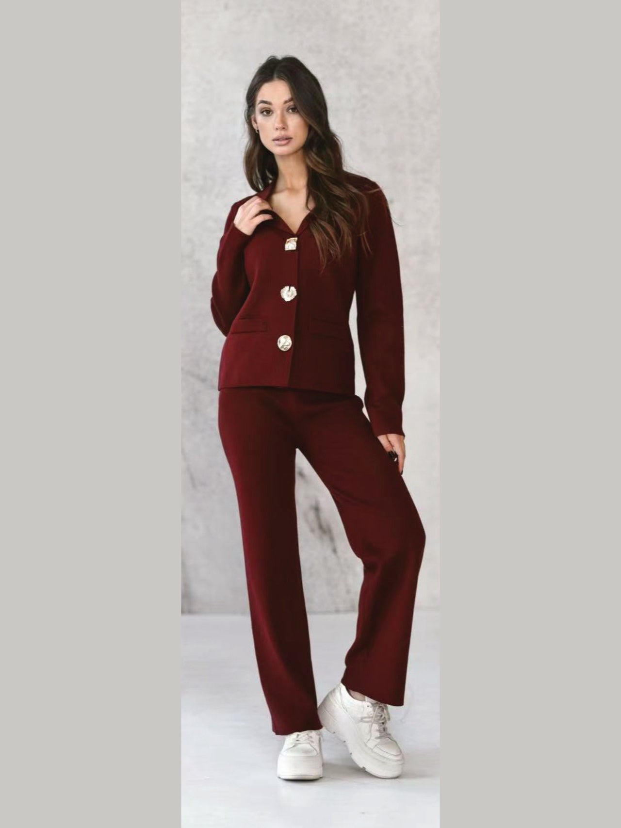 Completo giacca e pantaloni in maglia