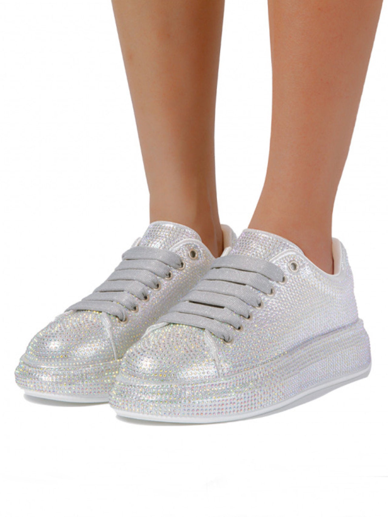 Sneakers ricoperte di strass