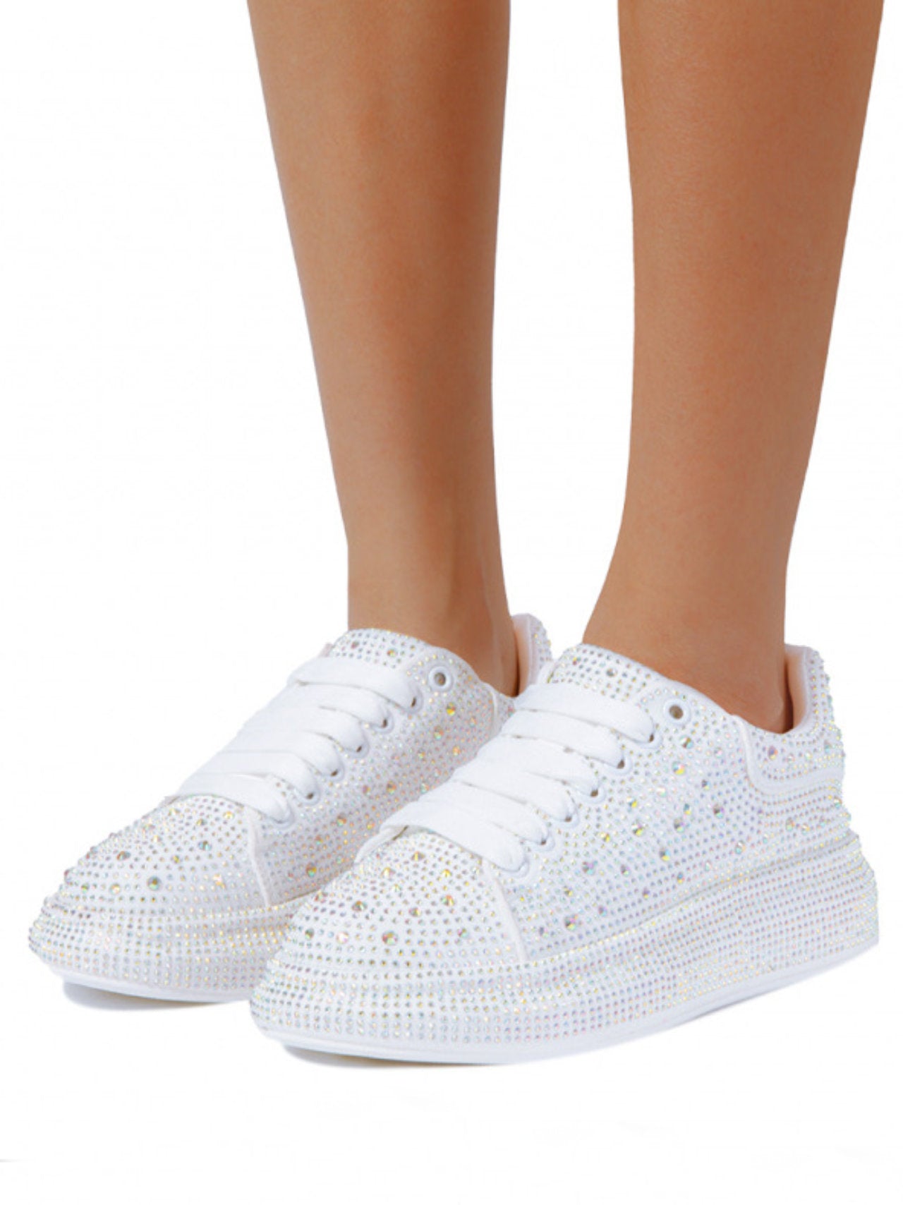 Sneakers ricoperte di strass