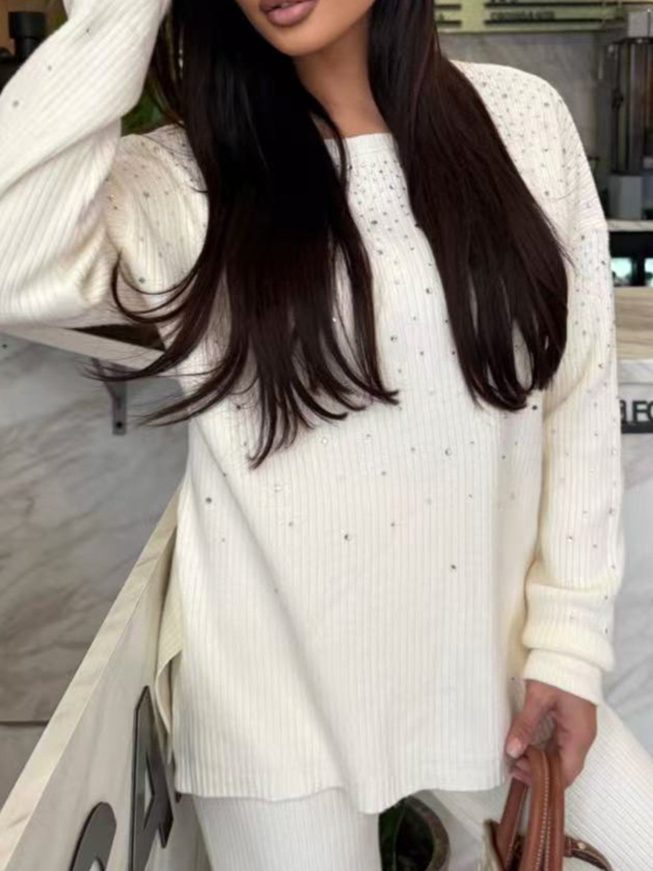 Completo maglia con strass e pantalone