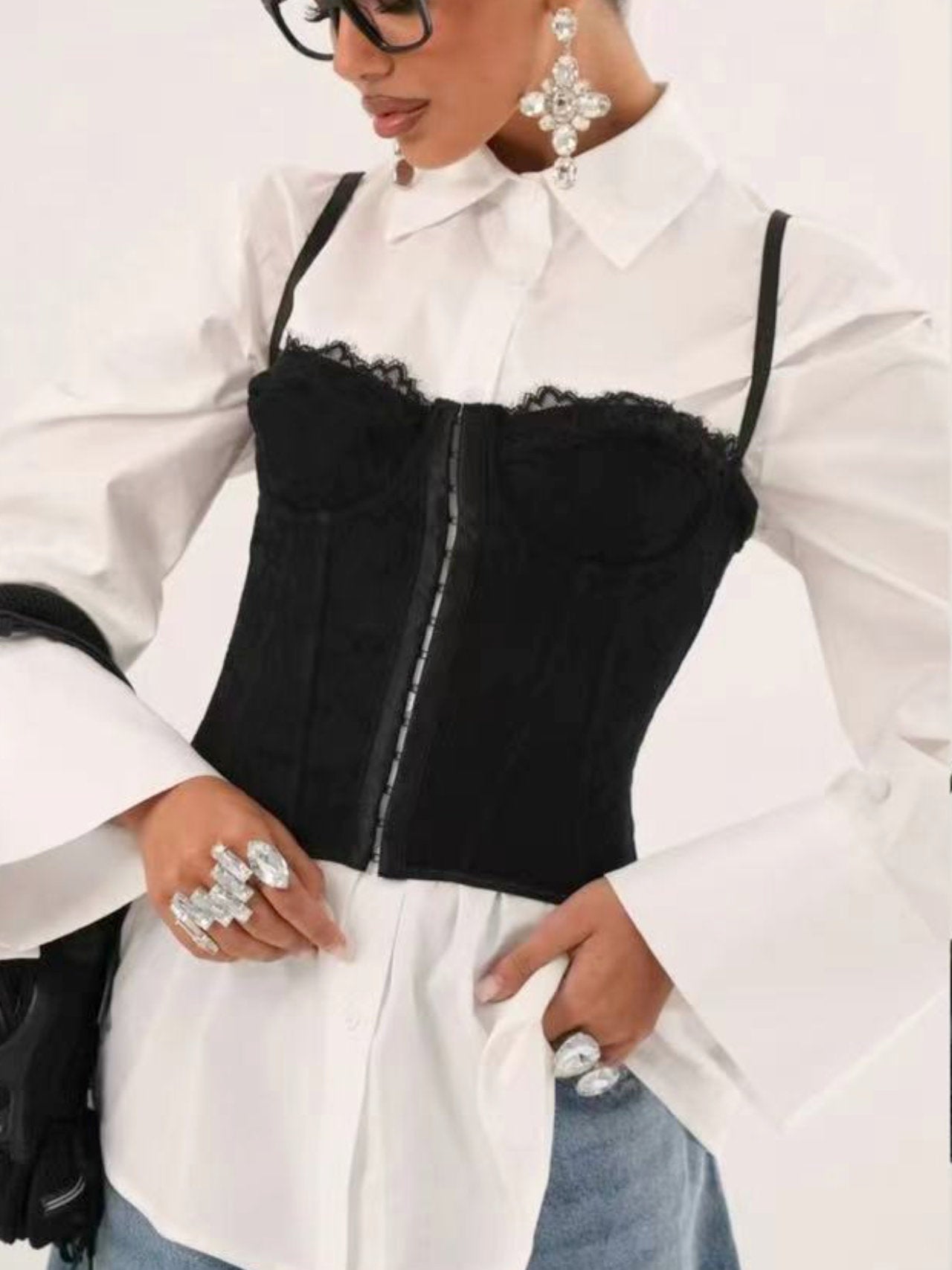 Top a corpetto in pizzo