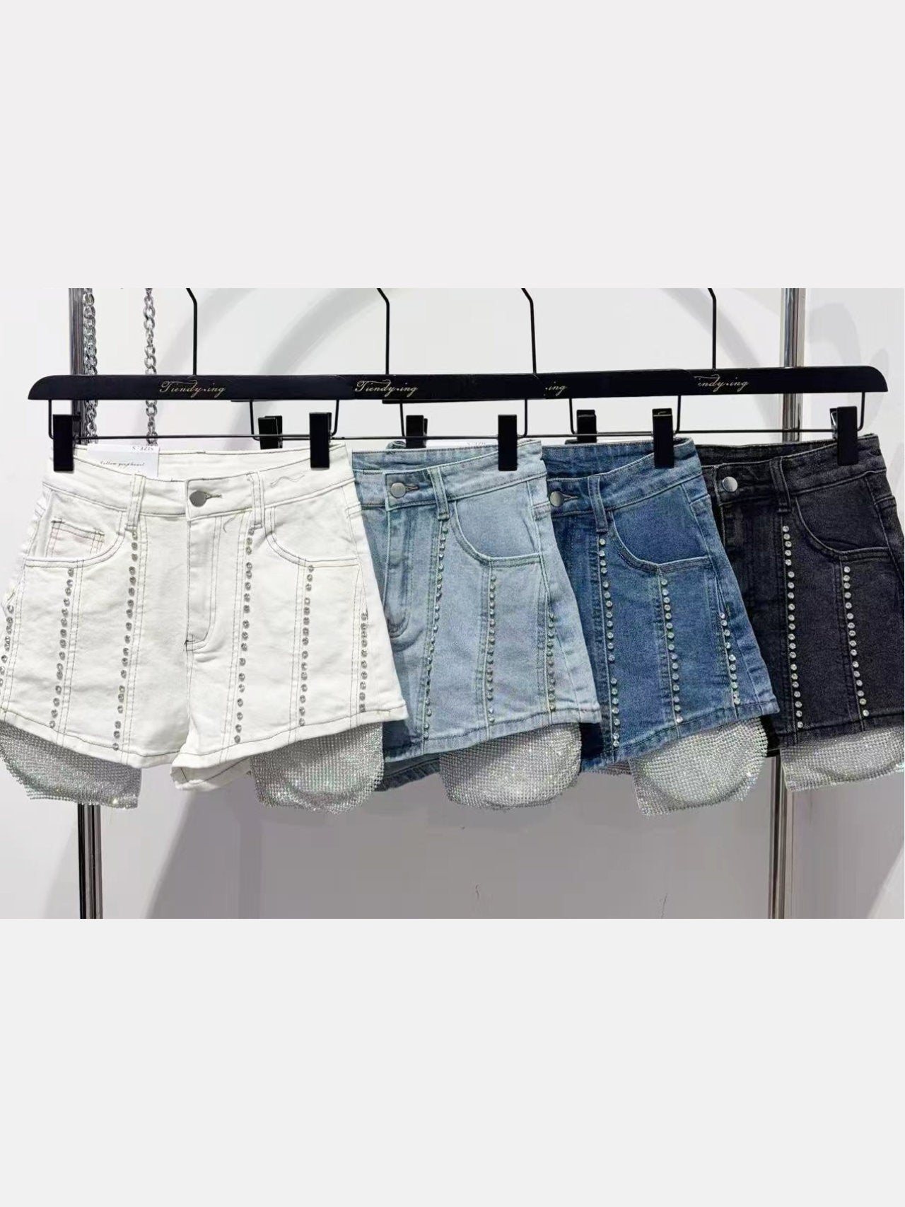 Pantaloncini jeans con strass