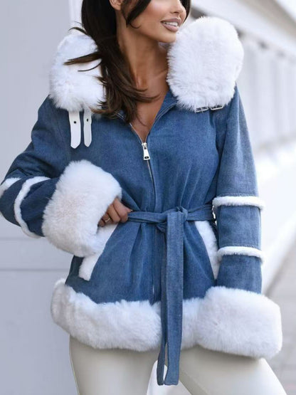 Giubbino jeans con cappuccio e pelliccia