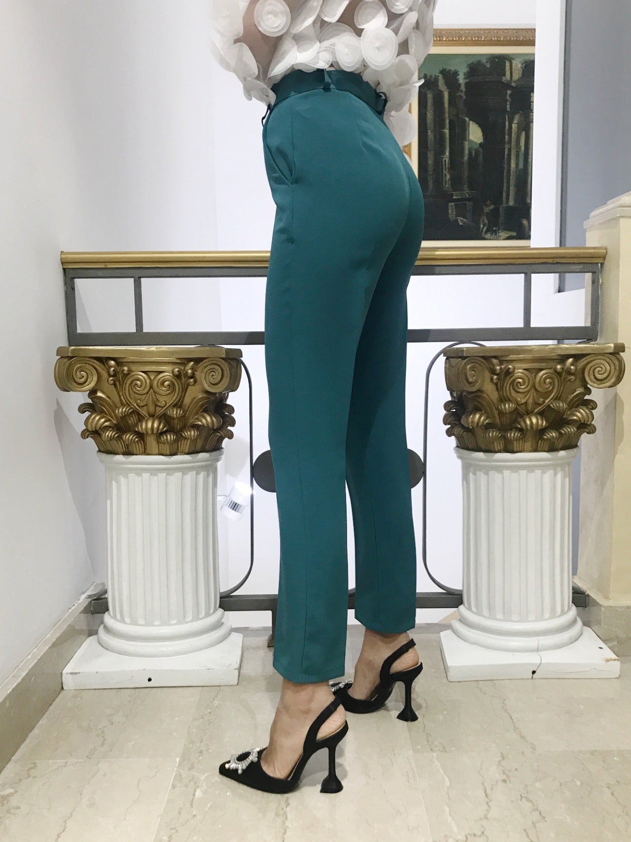 Pantaloni con taglio maschile -Pantaloni-16.90-New Line